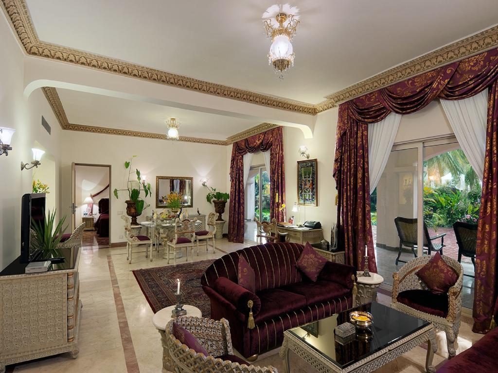 The Golden Palms Hotel & Spa Chik Banavar Bagian luar foto